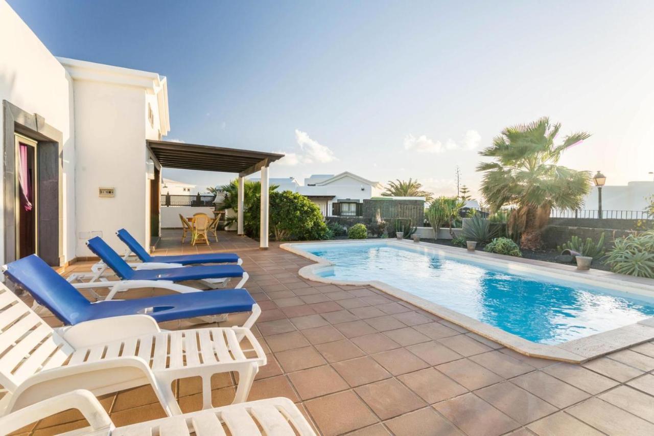 Villa Tania - Villa Independiente Con Piscina Privada Playa Blanca  Bagian luar foto