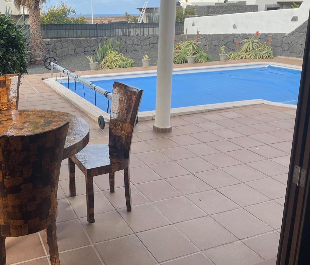 Villa Tania - Villa Independiente Con Piscina Privada Playa Blanca  Bagian luar foto