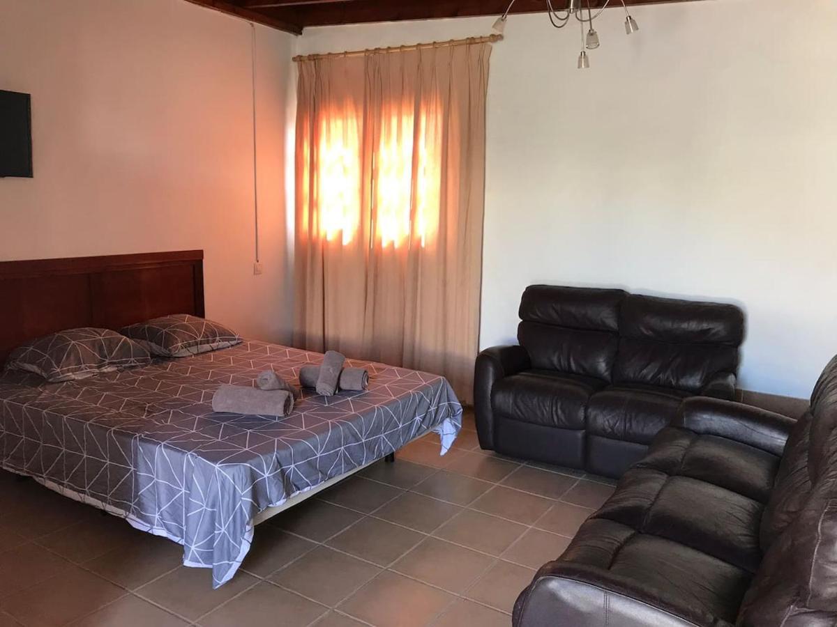 Villa Tania - Villa Independiente Con Piscina Privada Playa Blanca  Bagian luar foto